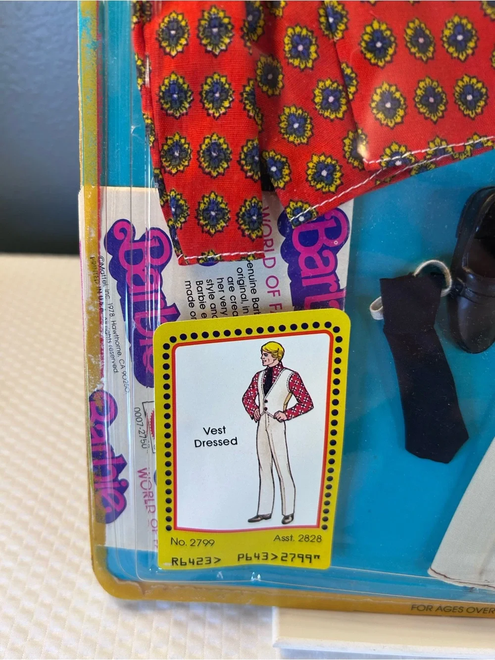 Vintage 1978–1979 Mattel Ken Fashion Favorites #2799 “Vest Dressed” outfit-new